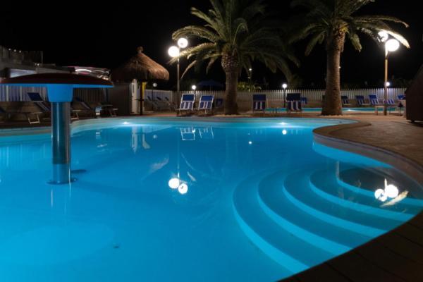 Hotel Maxim'S Martinsicuro Esterno foto