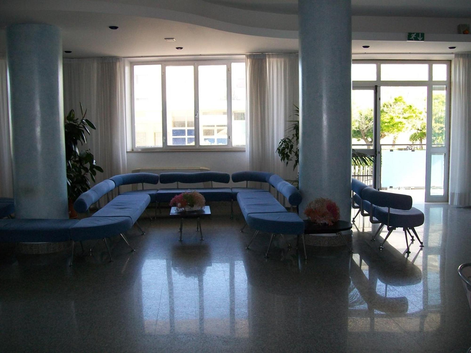 Hotel Maxim'S Martinsicuro Esterno foto